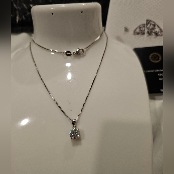 NEW 1.0carat Moissanite Diamond Necklace/ GRA Certificate/ Chain Is S925 - Picture 1 of 5